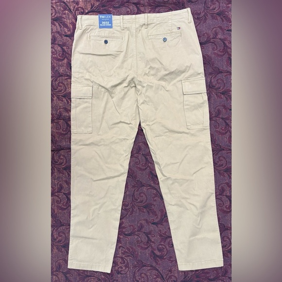 NWT Tommy Hilfiger Cargos - Picture 3 of 3